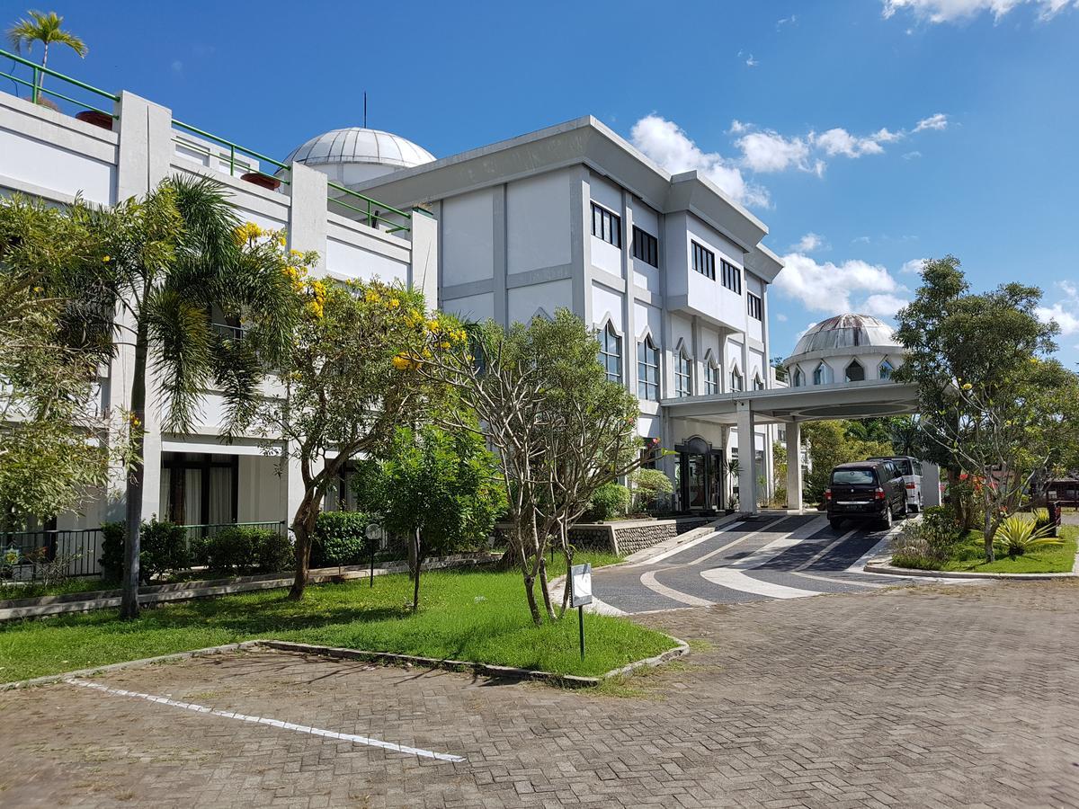 Grand Royal Taliwang Hotel מראה חיצוני תמונה