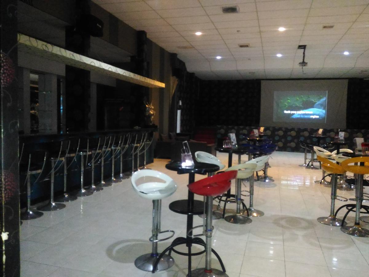Grand Royal Taliwang Hotel מראה חיצוני תמונה