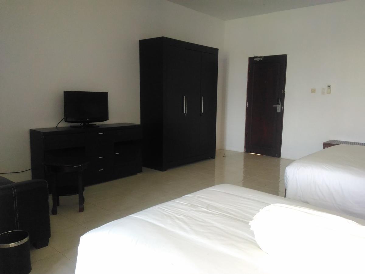 Grand Royal Taliwang Hotel חדר תמונה