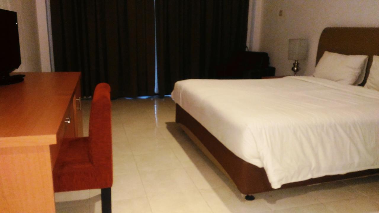 Grand Royal Taliwang Hotel חדר תמונה