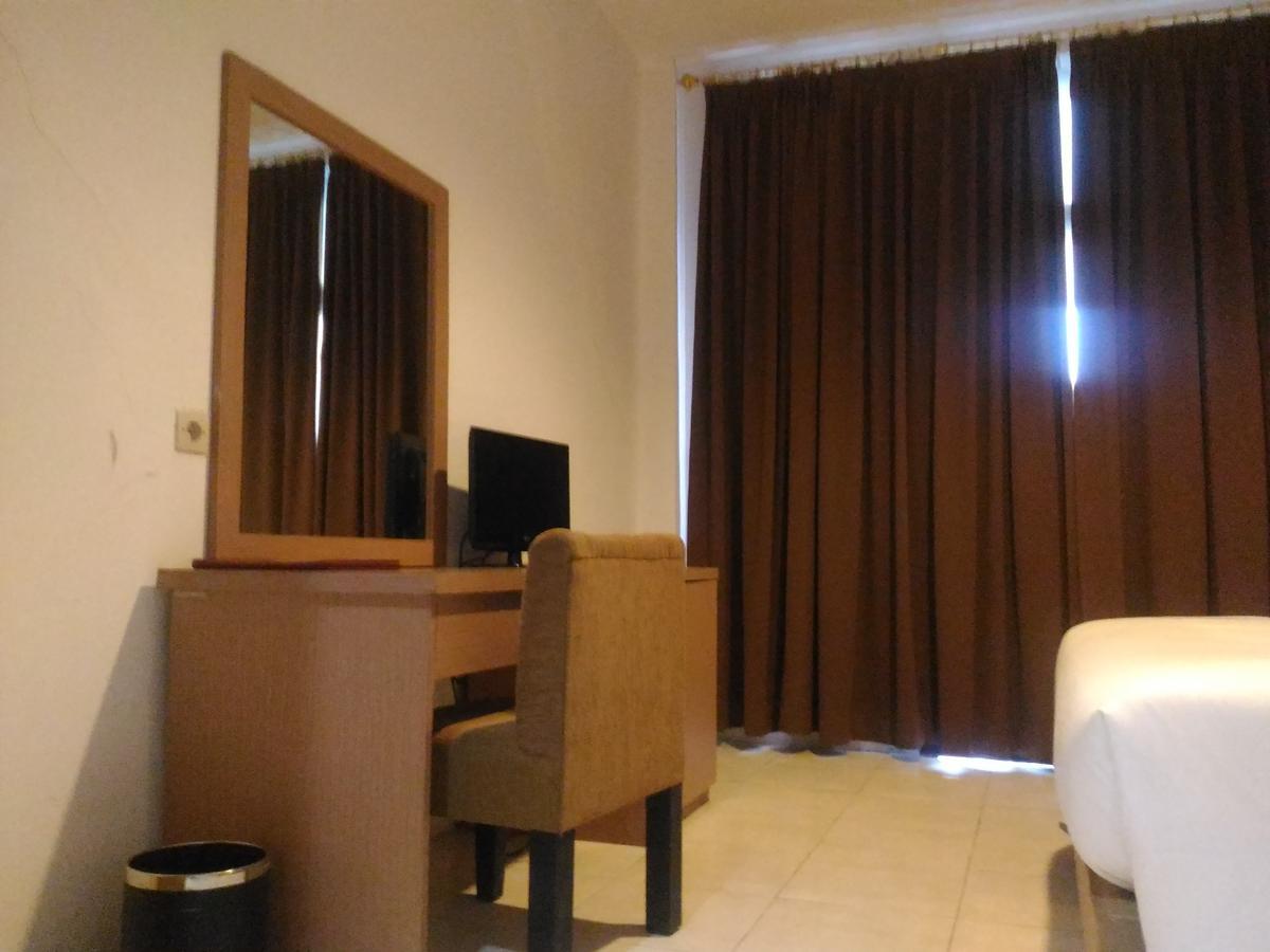 Grand Royal Taliwang Hotel חדר תמונה