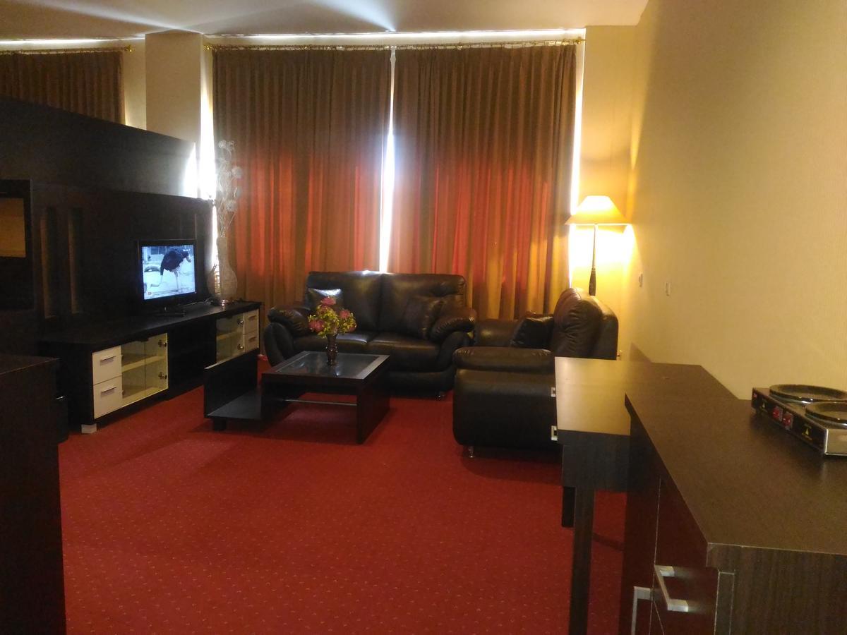 Grand Royal Taliwang Hotel חדר תמונה
